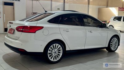 Ford Focus - Foto 2