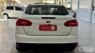 Ford Focus - Foto 5