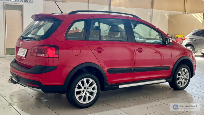 Volkswagen Space cross