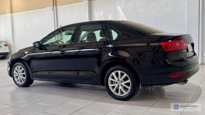 Volkswagen Jetta - Foto 3