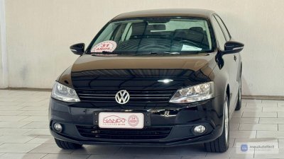 Volkswagen Jetta - Foto 1