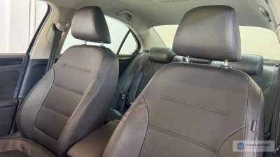 Volkswagen Jetta - Foto 8