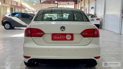 Volkswagen Jetta - Foto 5