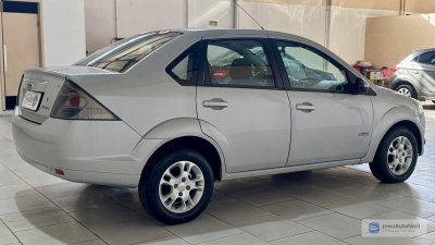 Ford Fiesta - Foto 9