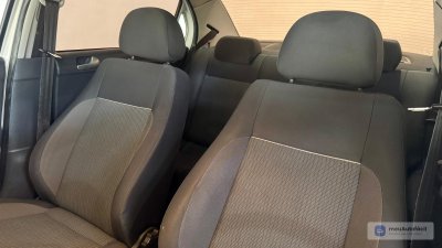 Volkswagen Voyage - Foto 8