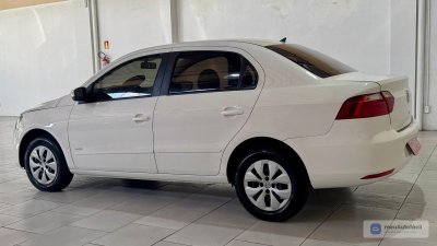 Volkswagen Voyage - Foto 3