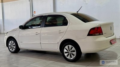 Volkswagen Voyage - Foto 2