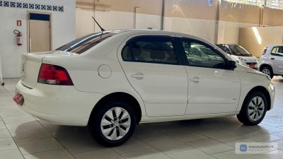 Volkswagen Voyage - Foto 6