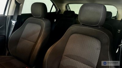 Chevrolet Onix - Foto 8