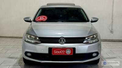 Volkswagen Jetta - Foto 4