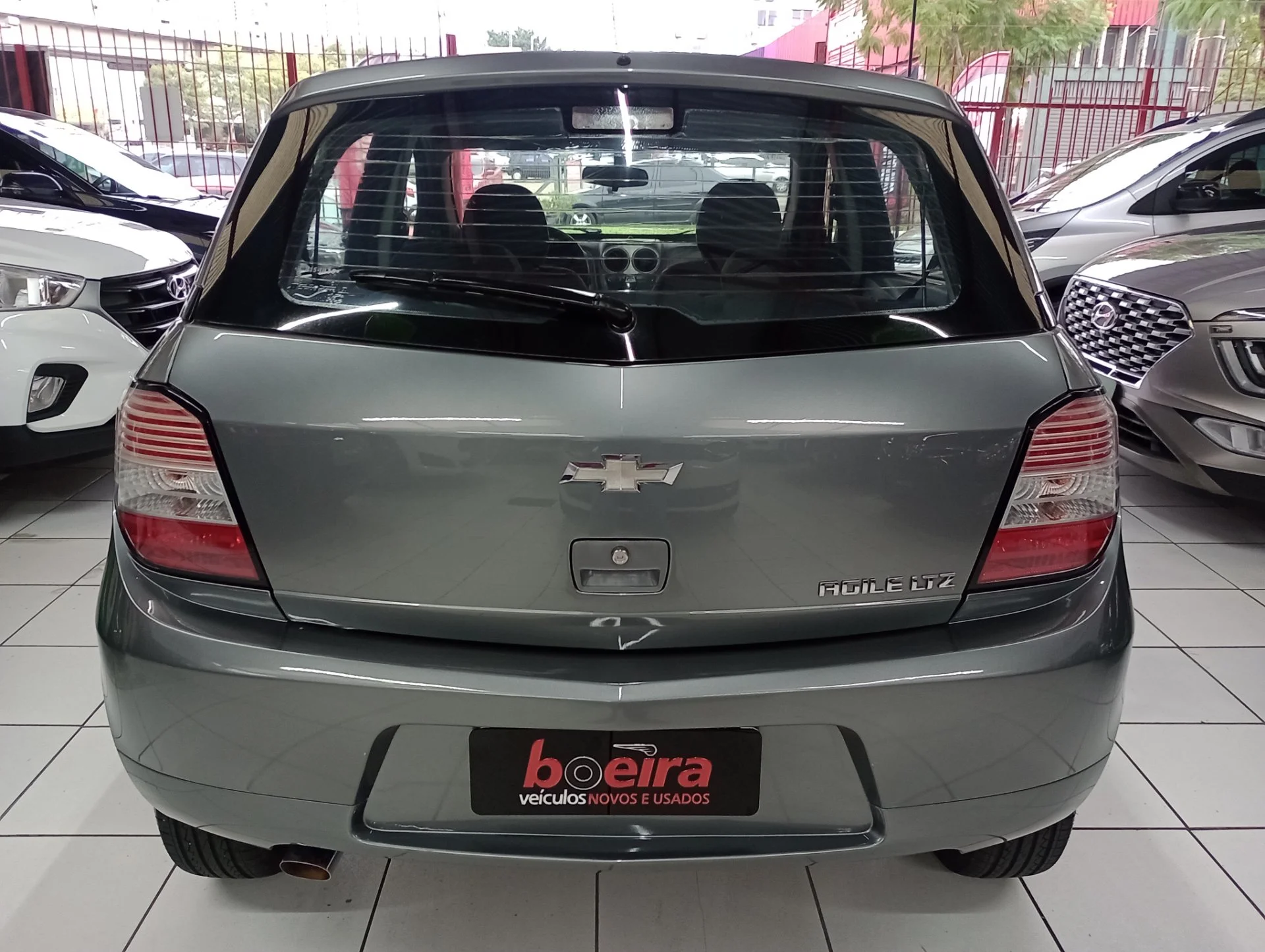 Chevrolet Agile - Foto 17