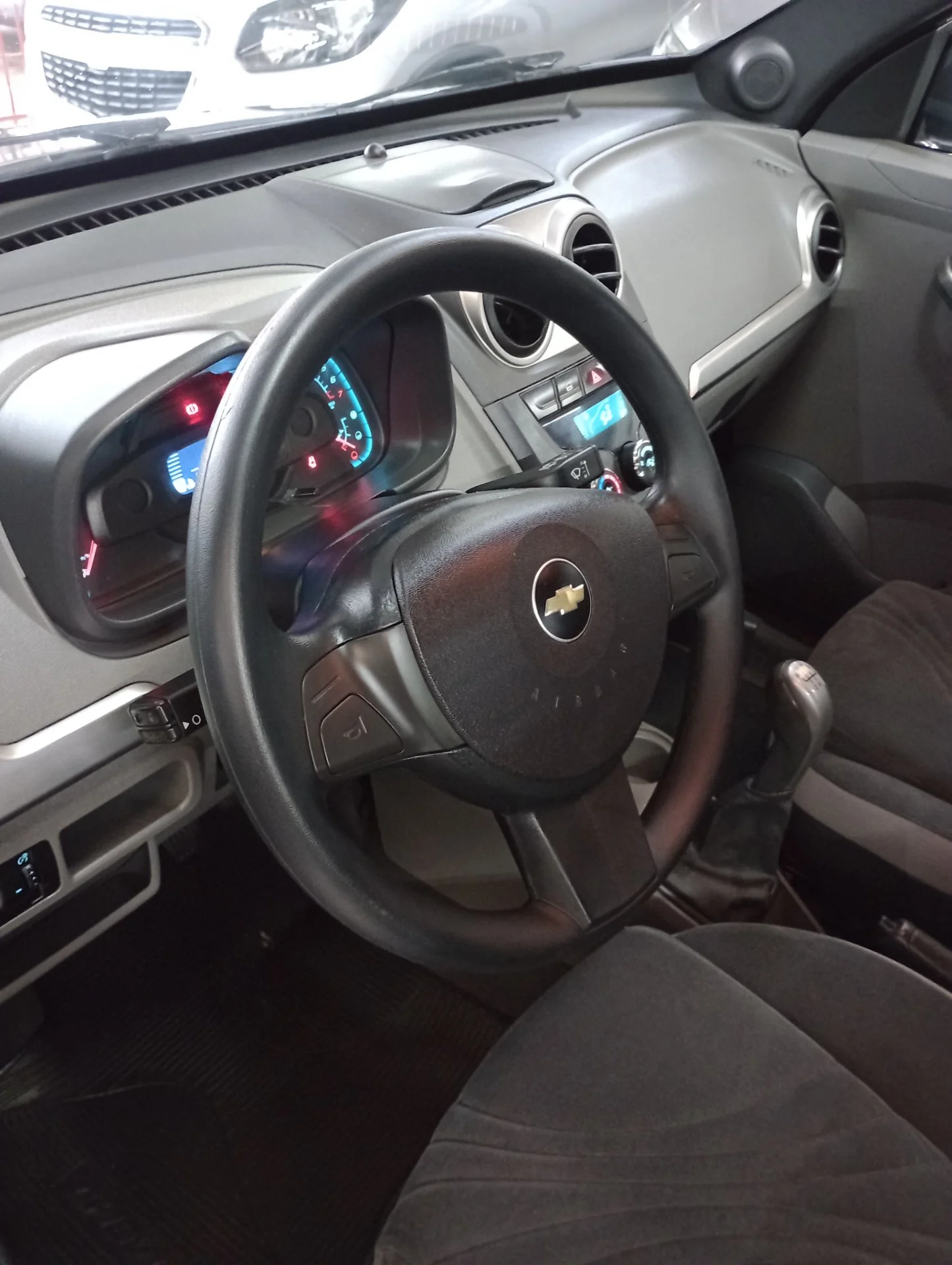 Chevrolet Agile - Foto 8