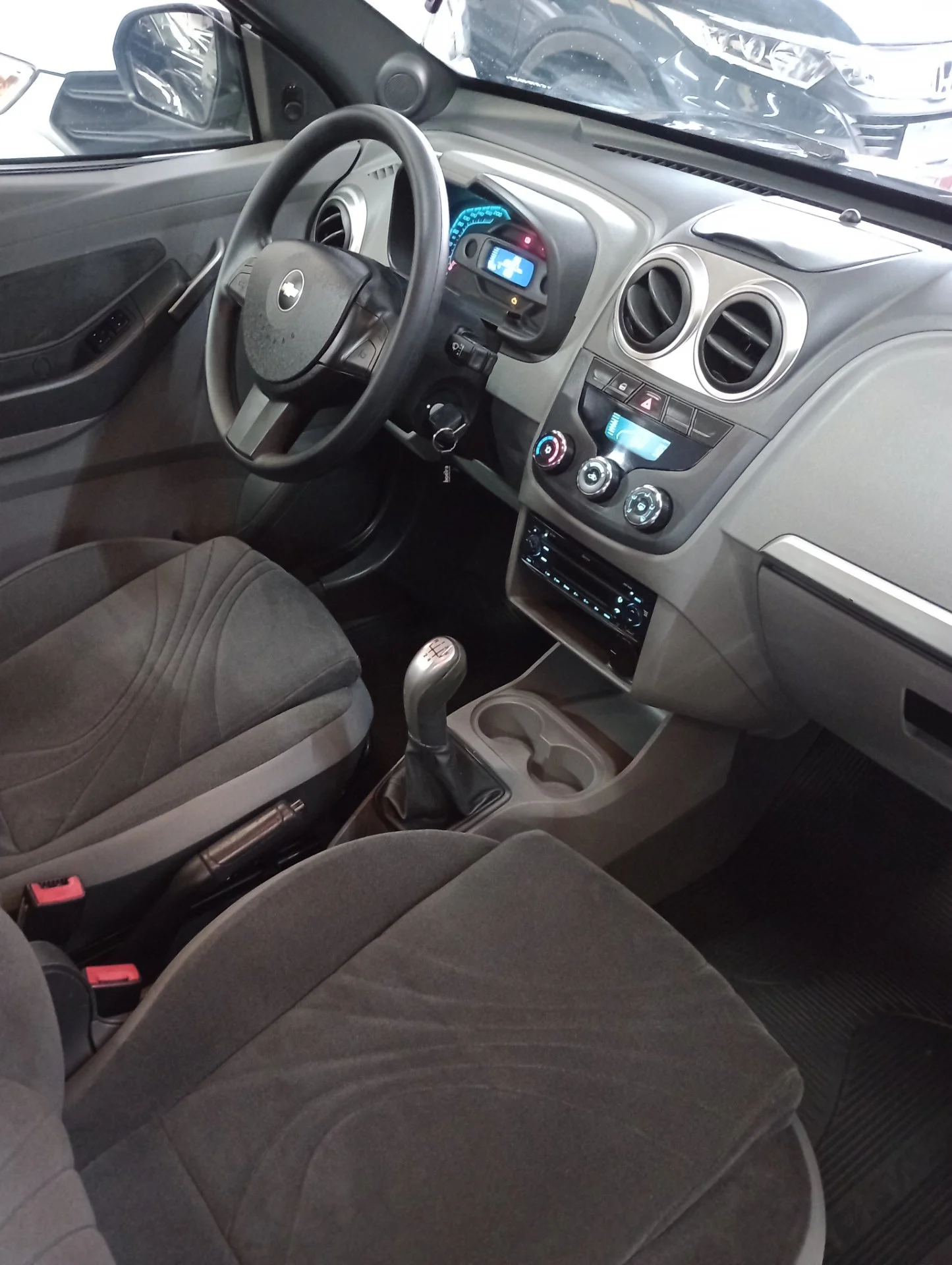 Chevrolet Agile - Foto 9