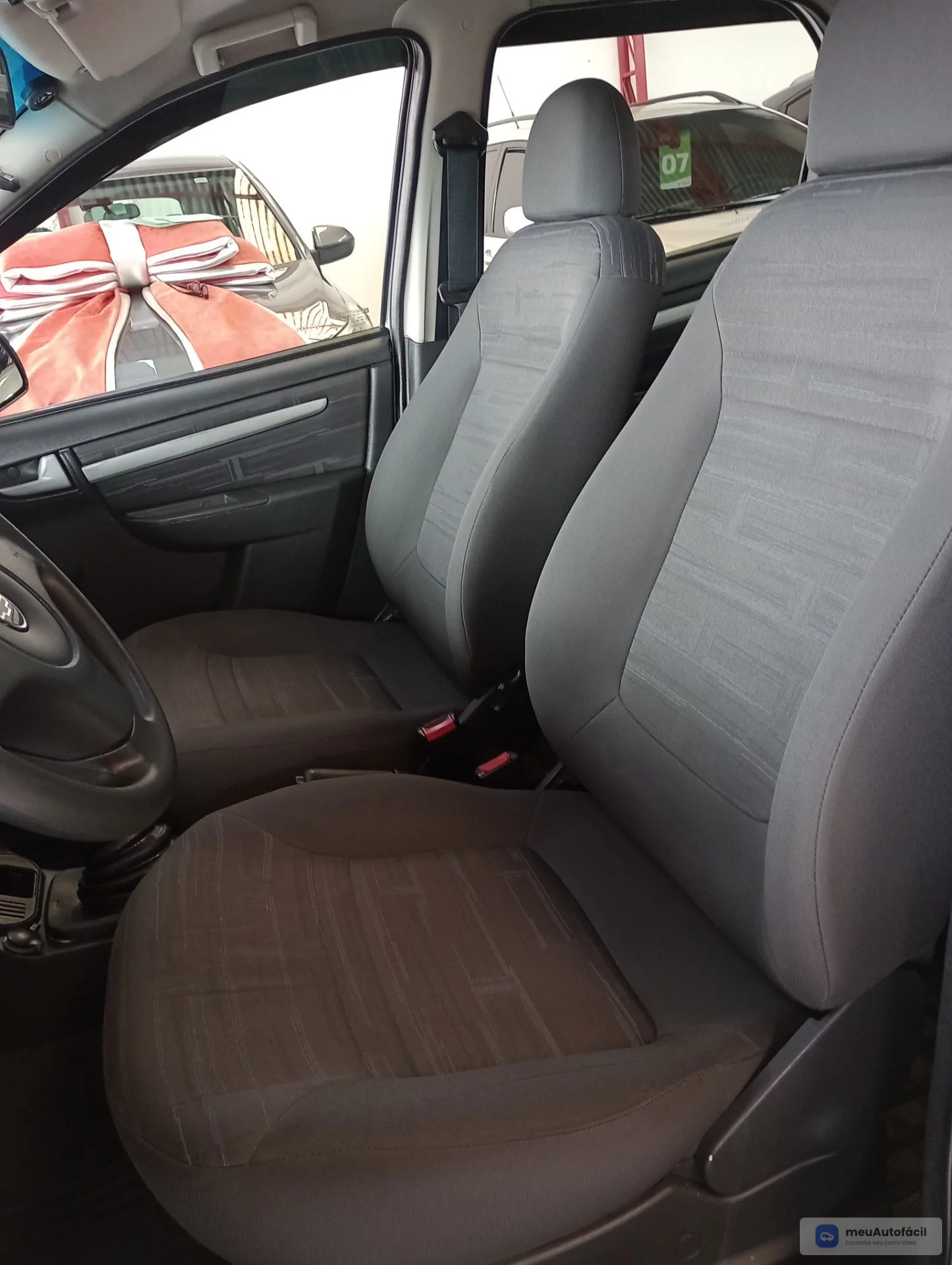 Chevrolet Prisma - Foto 16