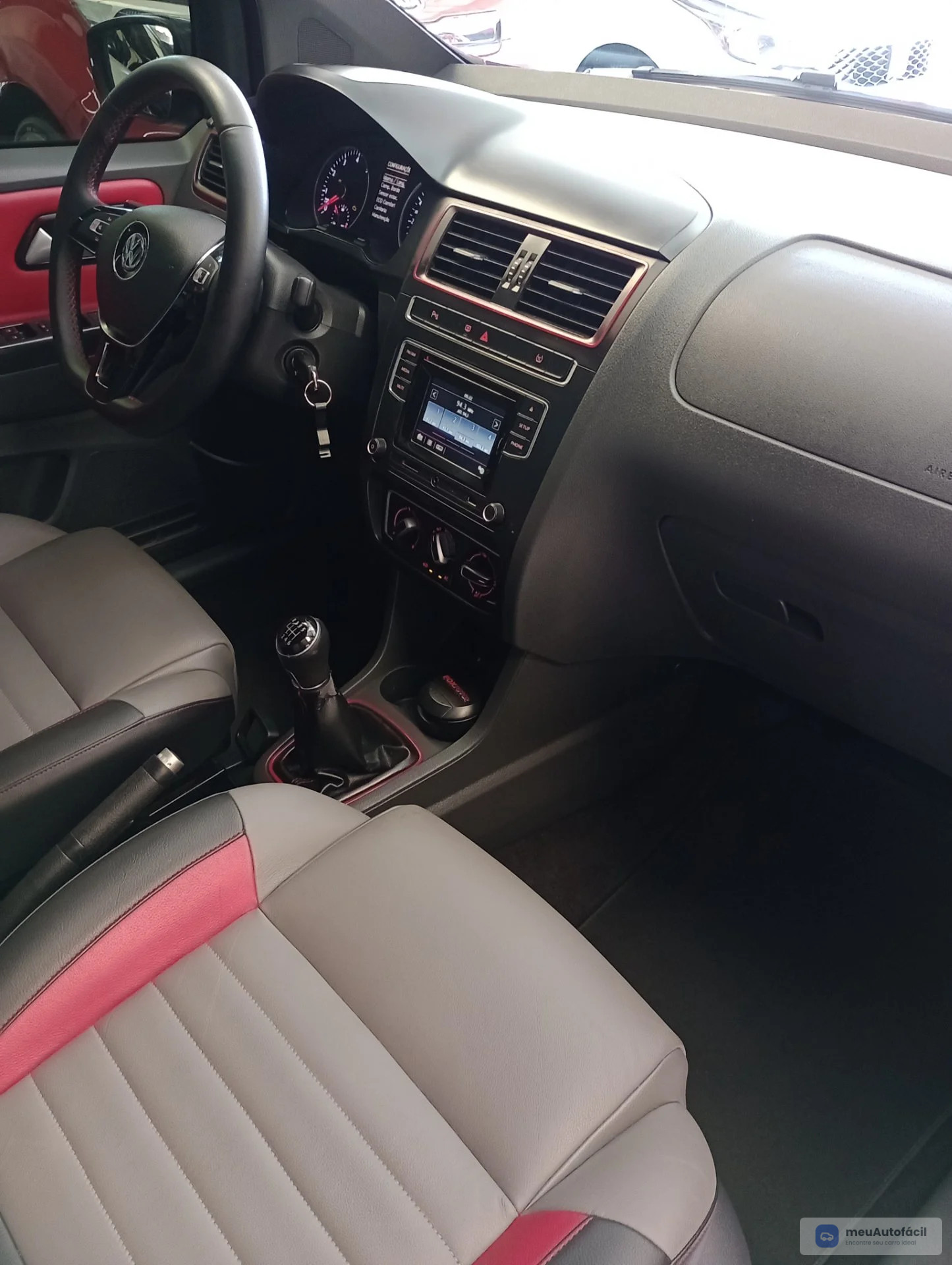 Volkswagen Fox - Foto 16