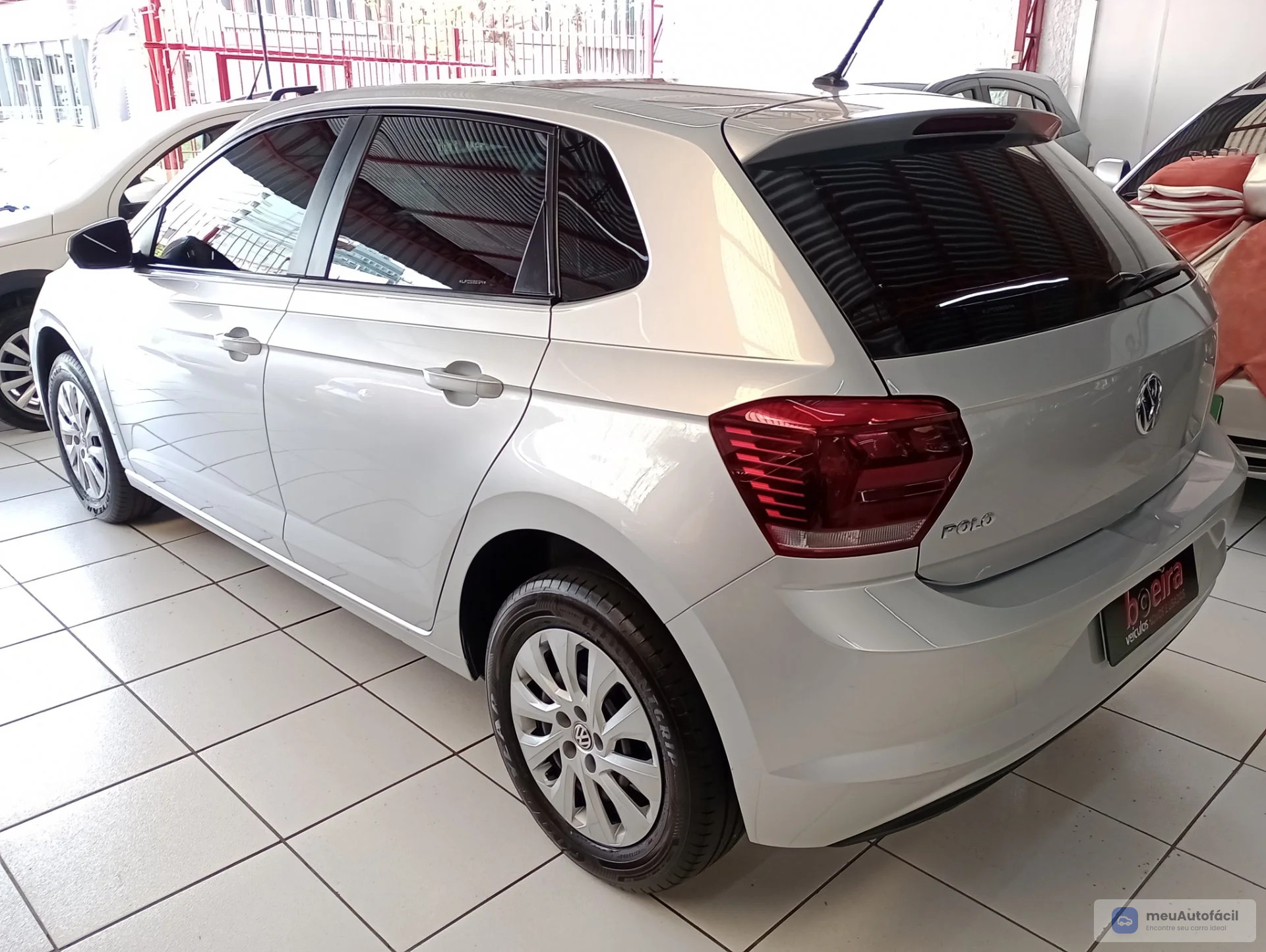 Volkswagen Polo - Foto 10