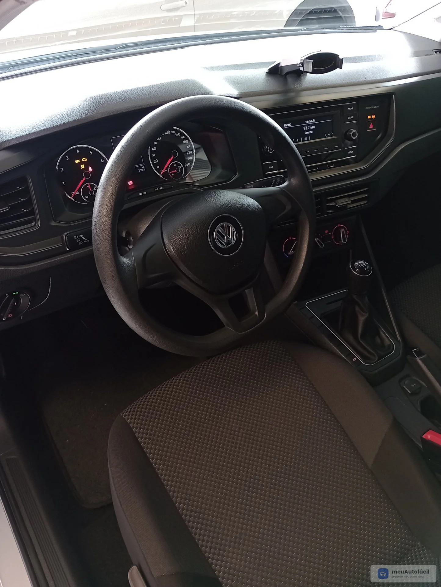 Volkswagen Polo - Foto 11