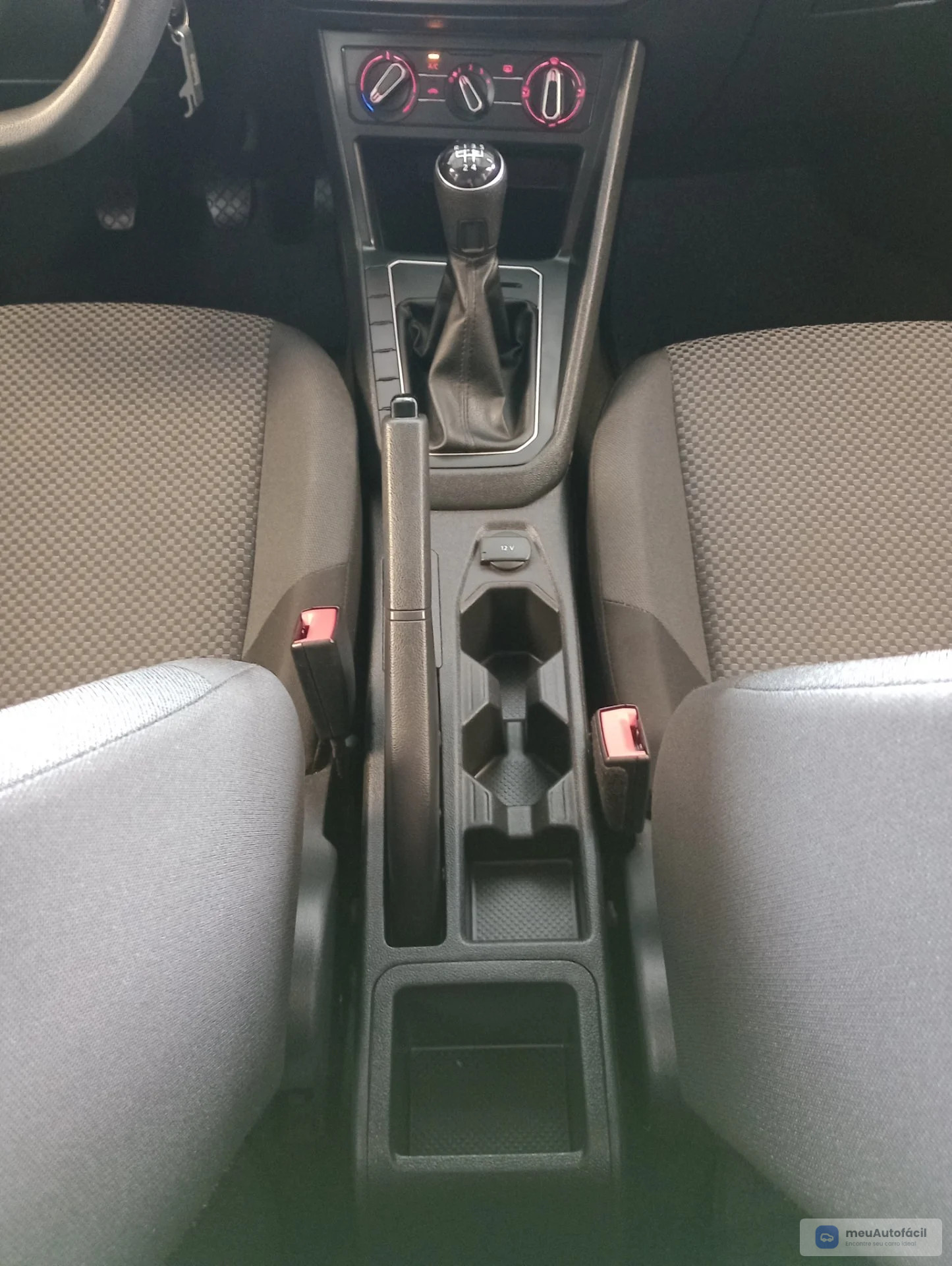 Volkswagen Polo - Foto 16