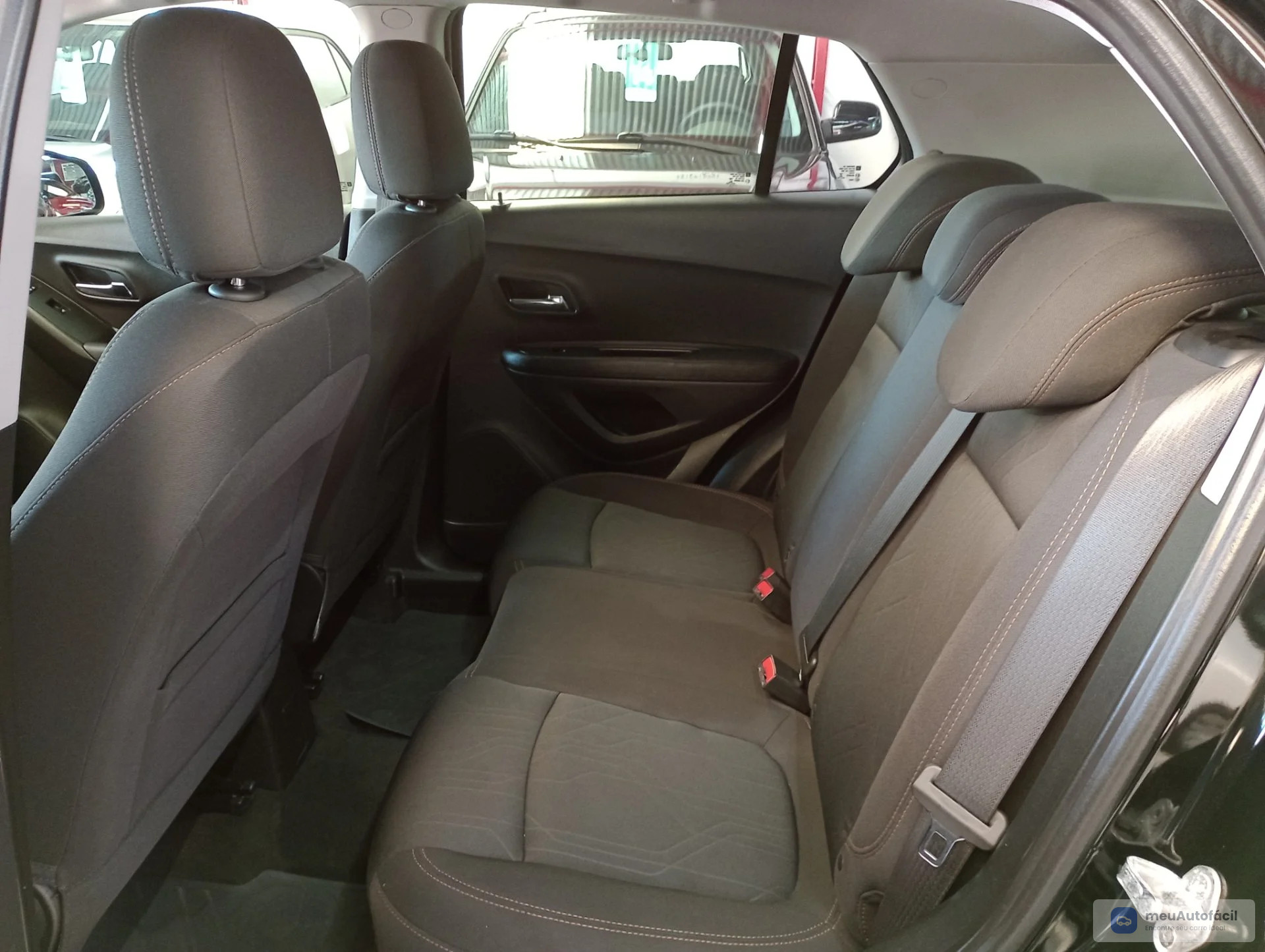 Chevrolet Tracker - Foto 9