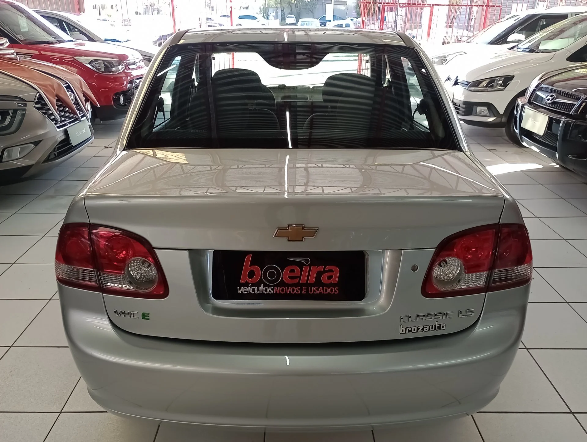 Chevrolet Classic - Foto 10