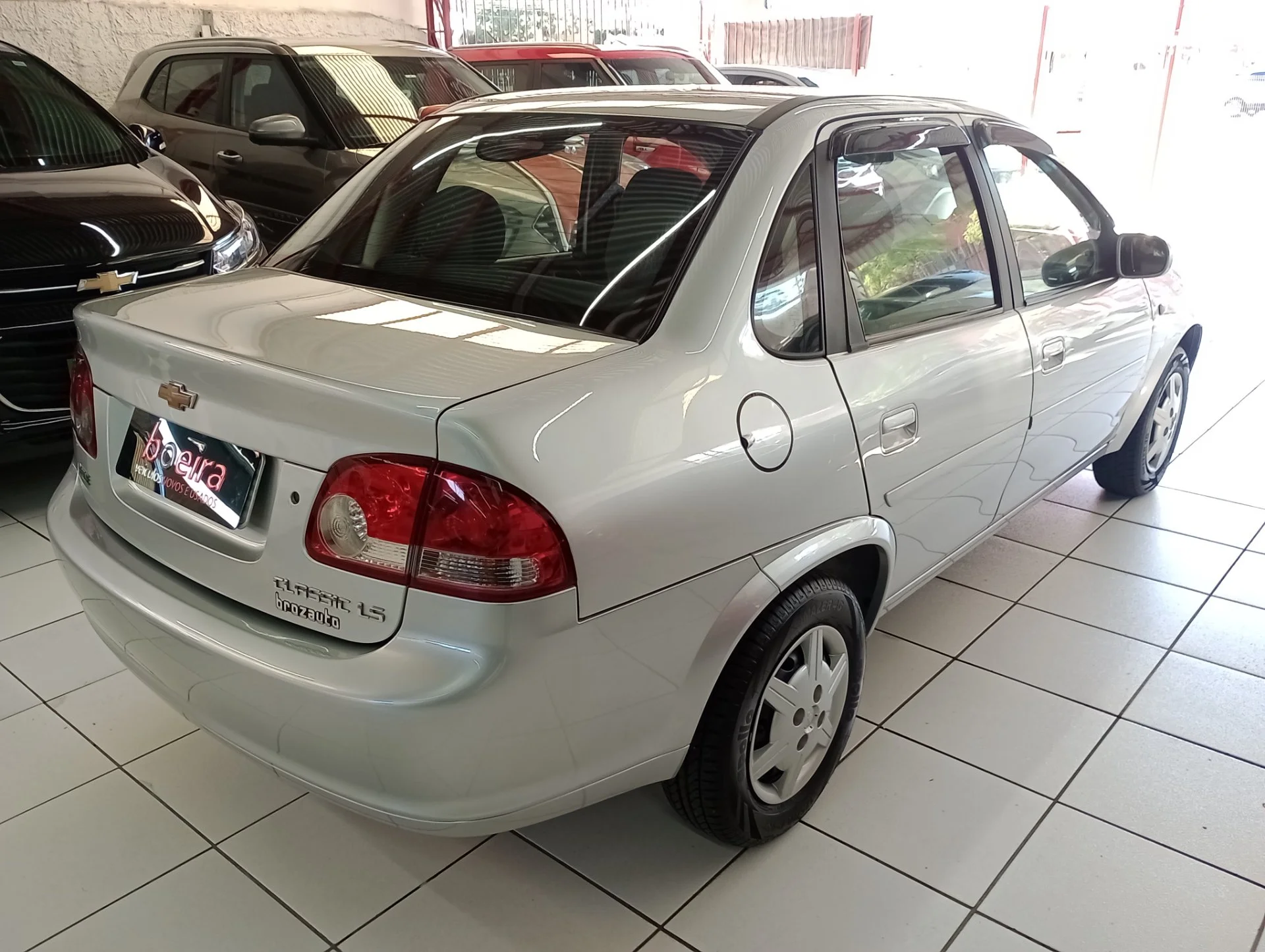 Chevrolet Classic - Foto 7