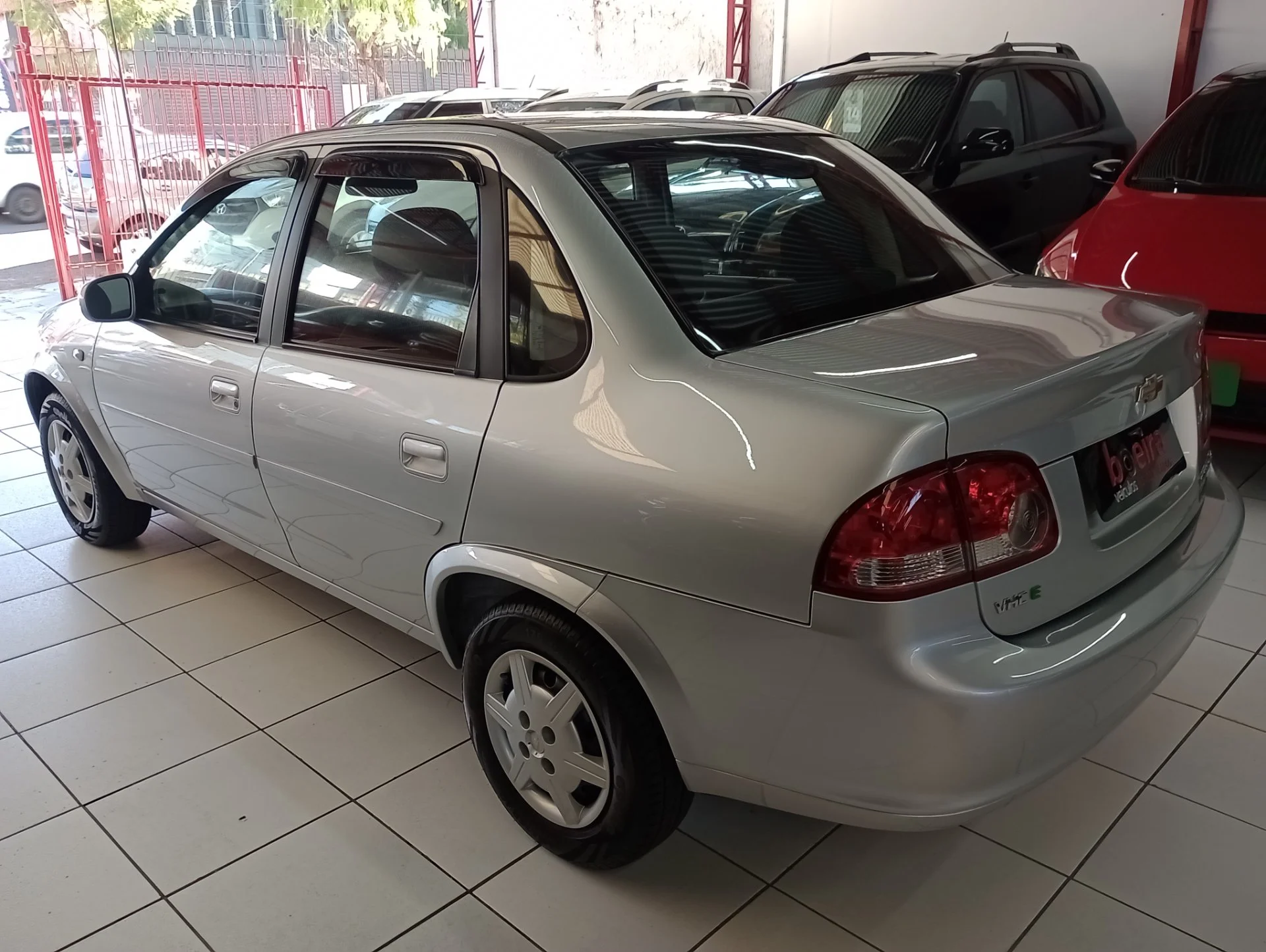 Chevrolet Classic - Foto 9