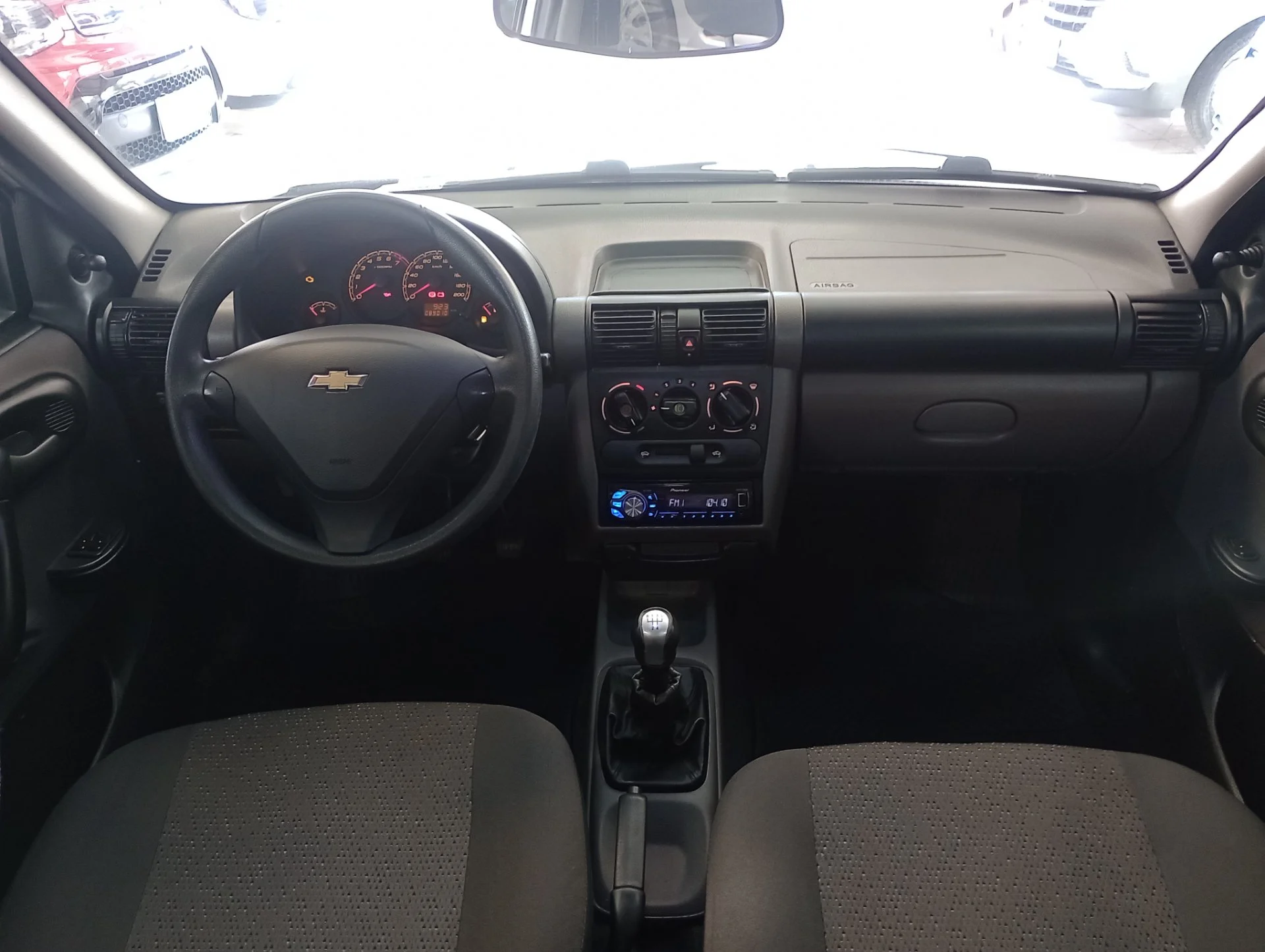 Chevrolet Classic - Foto 13