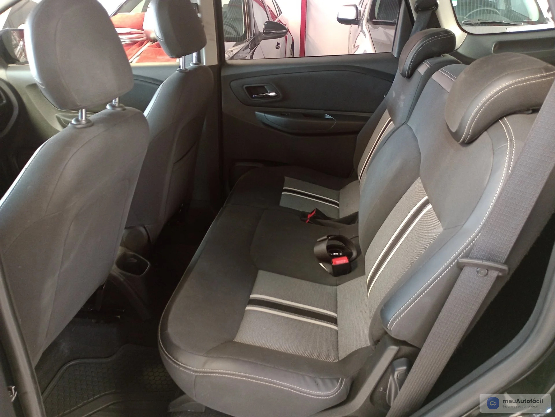 Chevrolet Spin - Foto 11