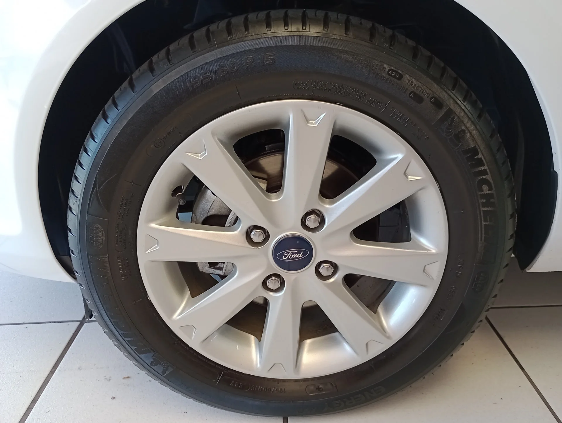 Ford Fiesta - Foto 5