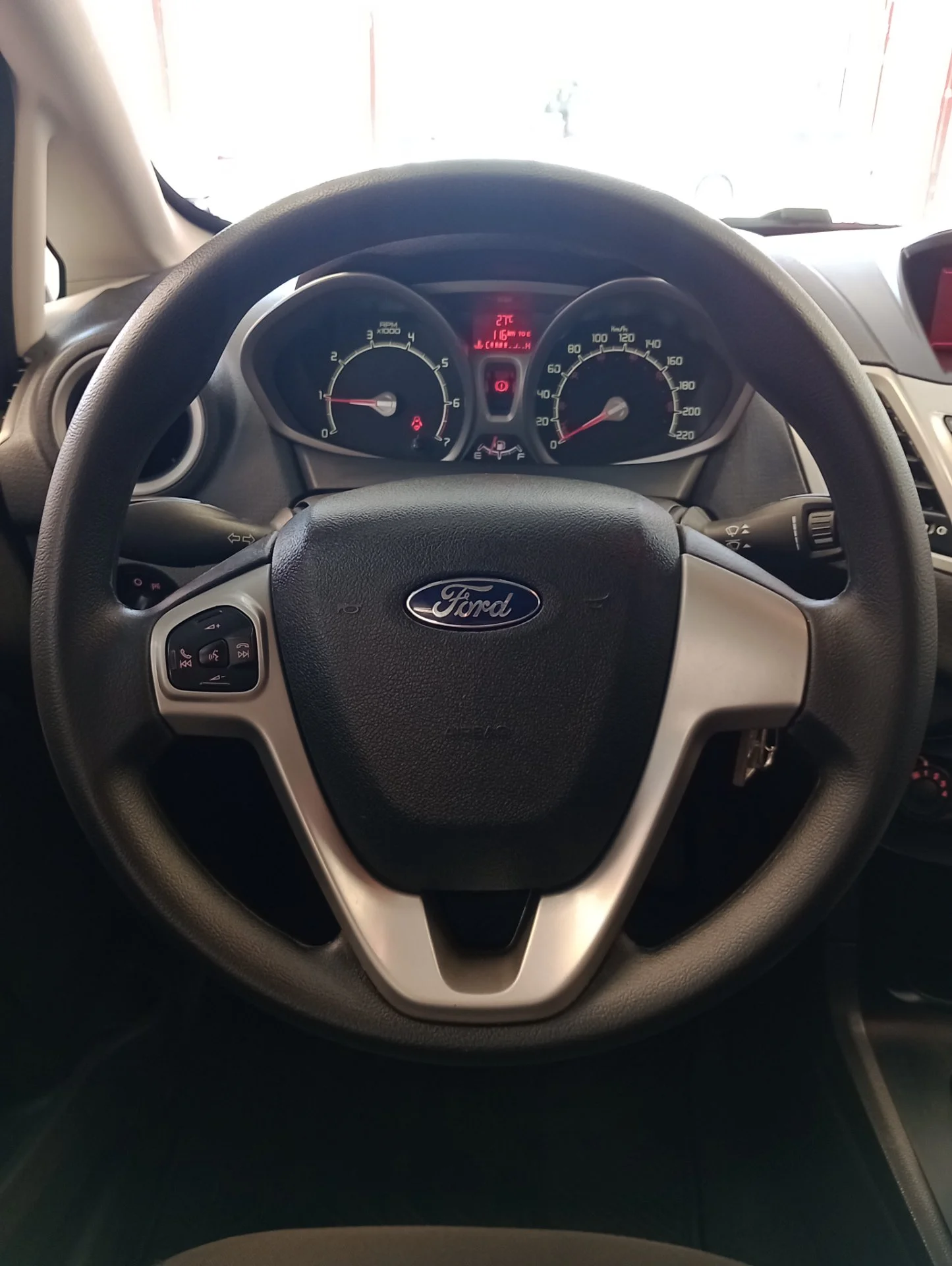 Ford Fiesta - Foto 11