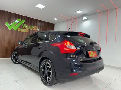 Ford Focus - Foto 16