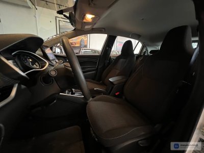 Chevrolet Onix - Foto 13