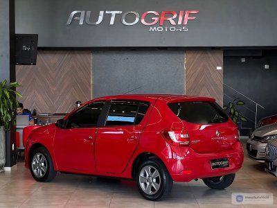 Renault Sandero - Foto 11