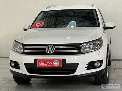 Volkswagen Tiguan - Foto 1